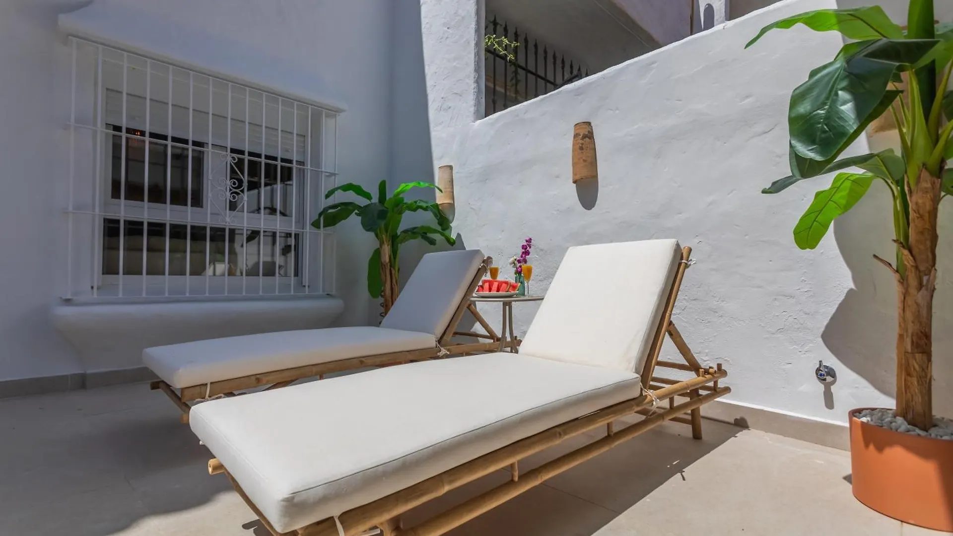 Espectacular Adosado - Patio, Piscina & Office Apartment Tarifa 0*,  Spain