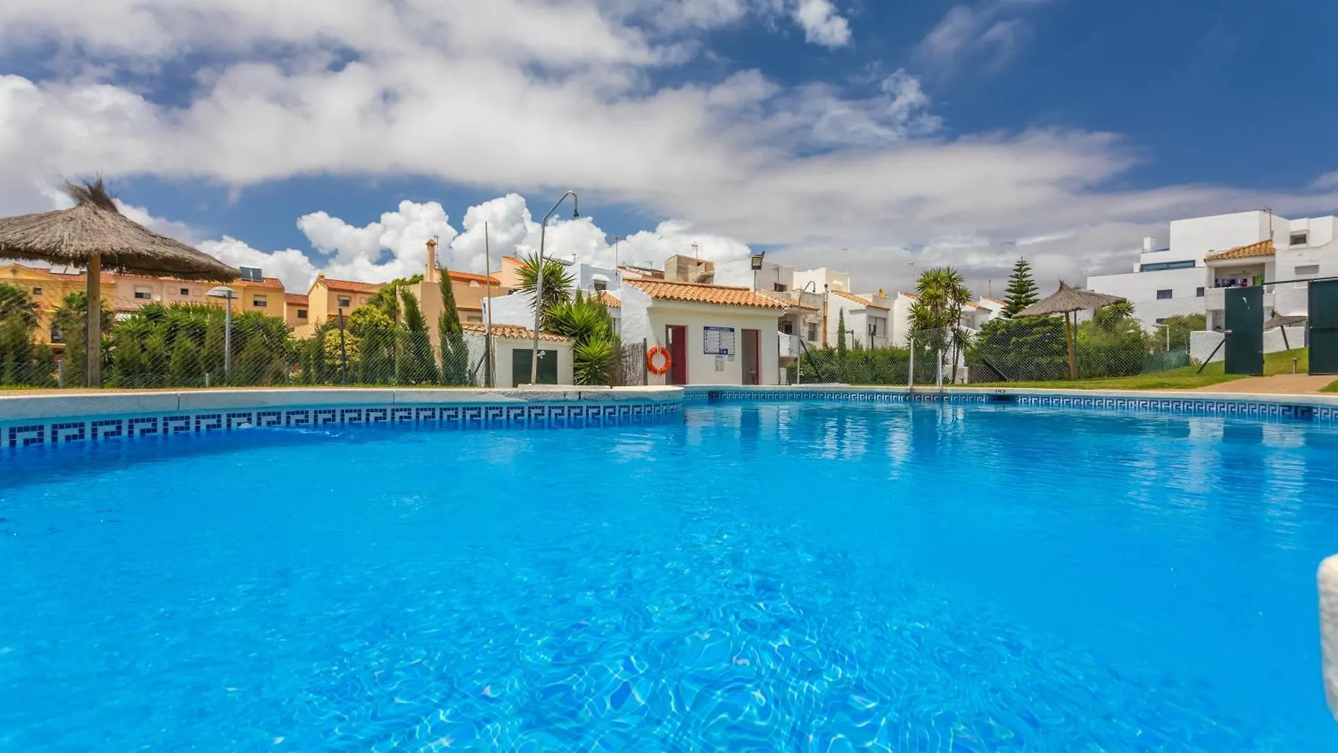 Espectacular Adosado - Patio, Piscina & Office Apartment Tarifa